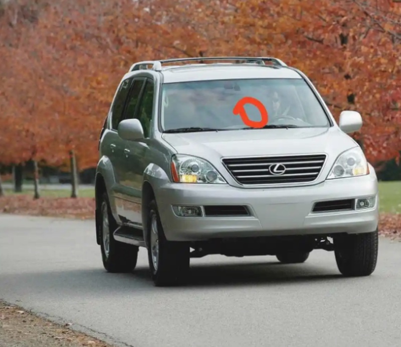 Лобовое стекло от lexus gx 470